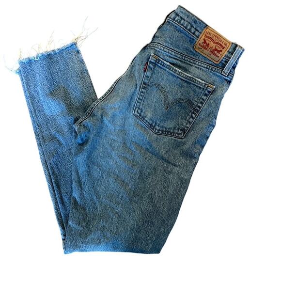 Levis 501 Skinny Women’s Jeans 29/30 High Rise Raw Hem Medium Wash Classic - Picture 3 of 9